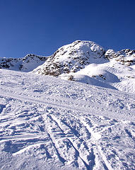 Photo of ski hill