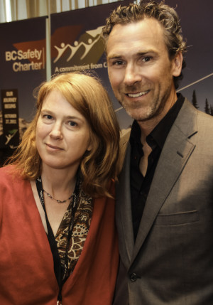Trevor Linden and yours truly - Susan Main, Speaking of Safety blogger - May 2, 2013 at the Terminal City Club in Vancouver, BC. Photo credit: Arne Huse/FIOSA-MIOSA