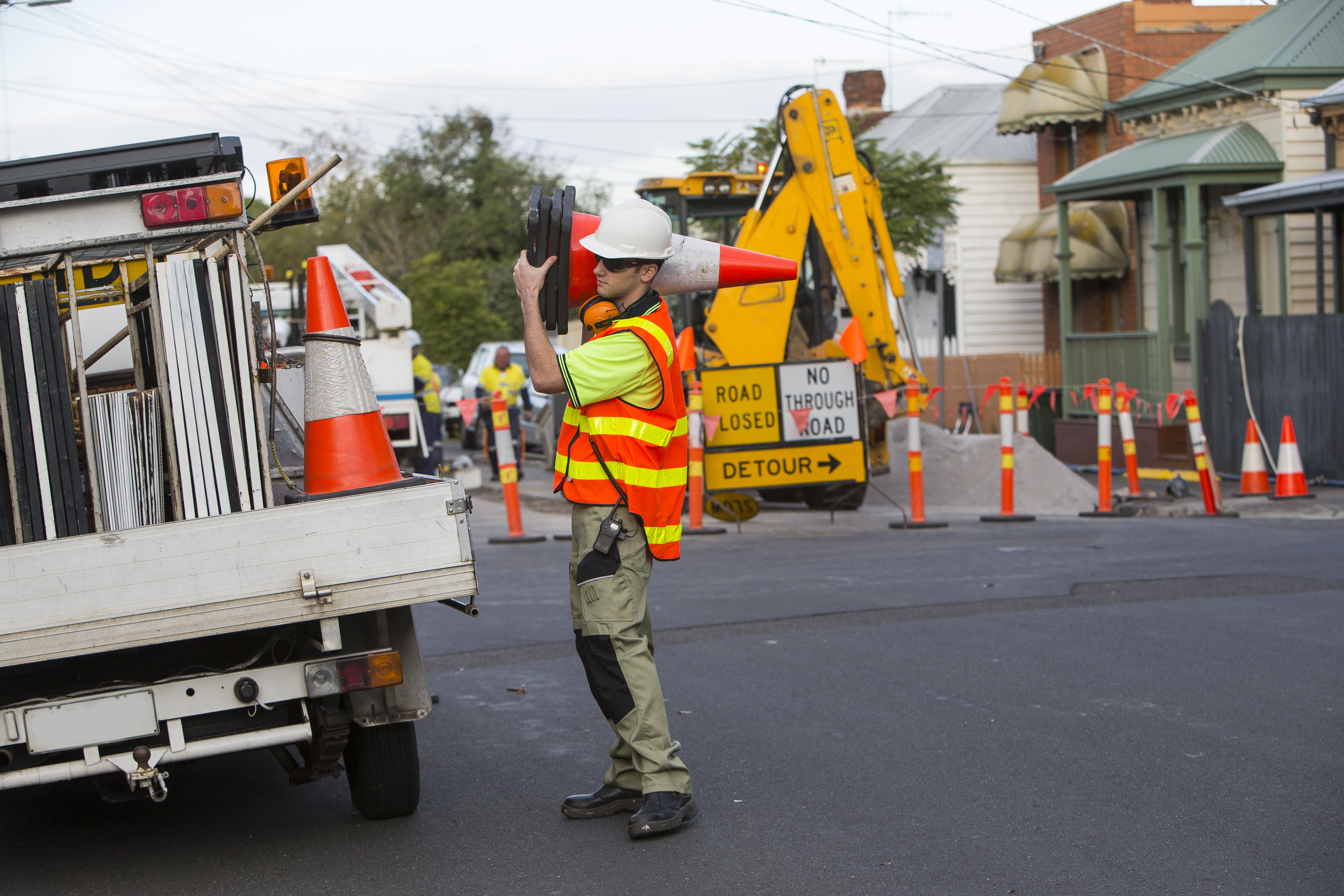 Safety Training For Traffic Flaggers Reviewed And Improved - Speaking ...